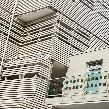 公寓 洛基康姆尼波塔宫公寓